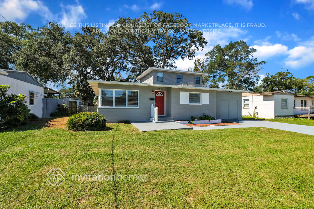 2528 Ligustrum Rd in Jacksonville, FL - Building Photo