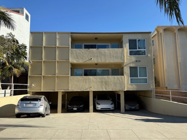 823 5th St in Santa Monica, CA - Building Photo