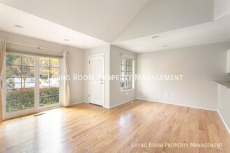 1602 NE Glisan St in Portland, OR - Building Photo - Building Photo