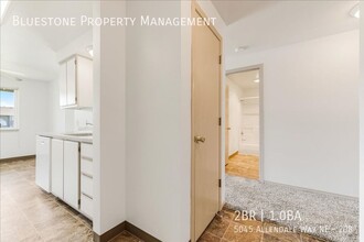 5045 Allendale Way NE, Unit 208 in Keizer, OR - Foto de edificio - Building Photo