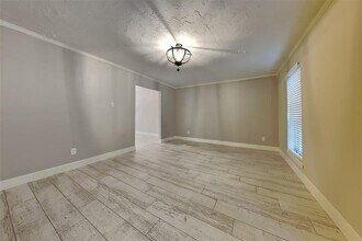 34 E Wandering Oak Dr in Spring, TX - Building Photo - Building Photo