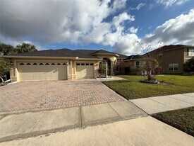 4201 SEVEN Way in Kissimmee, FL - Building Photo