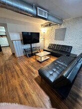 226 Buena Vista St in El Paso, TX - Building Photo - Building Photo