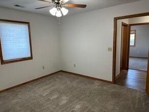 2904 Brookville Dr in Manhattan, KS - Building Photo - Building Photo