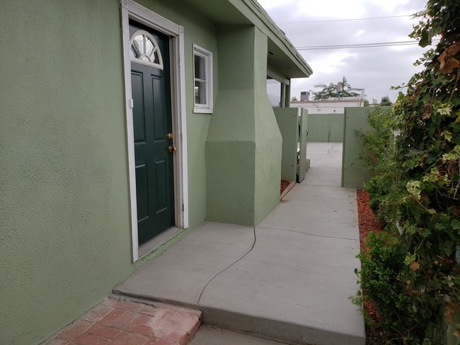 4427 W 140th St in Hawthorne, CA - Foto de edificio - Building Photo