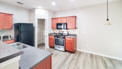 265 Highwind Way in Fairburn, GA - Building Photo - Building Photo