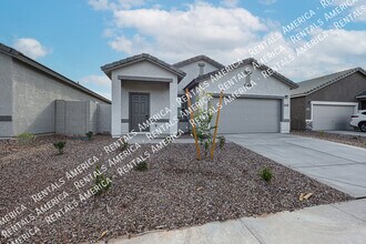 32395 N Newby Dr in San Tan Valley, AZ - Building Photo - Building Photo