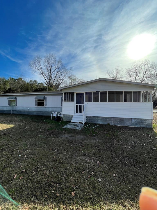 216 Morgans Alley in Bishopville, SC - Building Photo