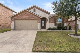 11700 Champion Creek Dr in Frisco, TX - Building Photo