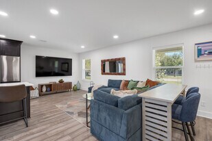 1611 Armistead St in College Station, TX - Building Photo