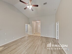 2601 Country Creek Ln in Fort Worth, TX - Building Photo - Building Photo