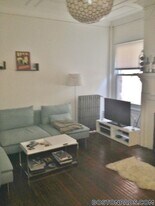 465 Park Dr, Unit 15 in Boston, MA - Building Photo