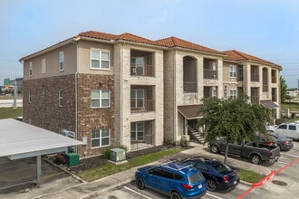 Trails at Lake Houston in Houston, TX - Foto de edificio - Building Photo