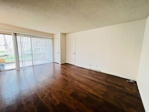 16040 Leffingwell Rd in Whittier, CA - Building Photo - Building Photo