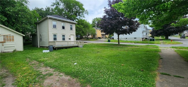 127 W Schuyler in Oswego, NY - Building Photo - Building Photo