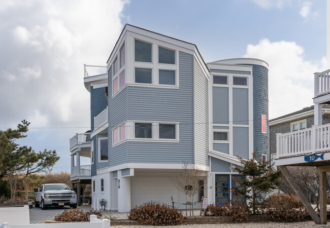 519 Ocean Ave in Ship Bottom, NJ - Building Photo - Building Photo