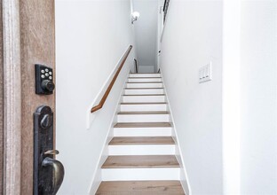 5819 Katy St in Houston, TX - Building Photo - Building Photo