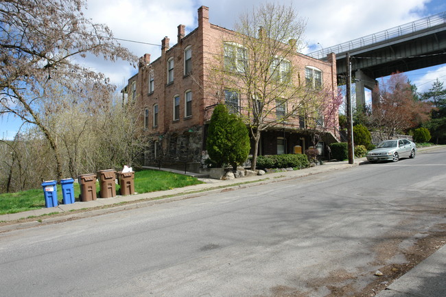 1608 W Main Ave in Spokane, WA - Building Photo - Building Photo