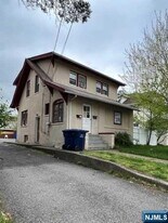 114 Atlantic St in Hackensack, NJ - Building Photo