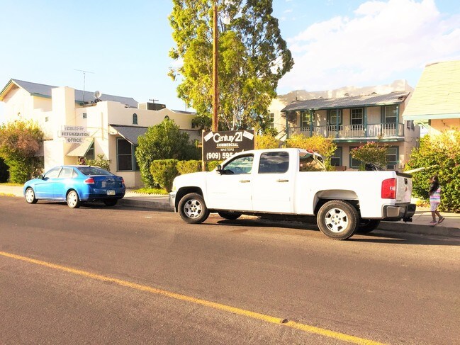 Robinson Apartments in Needles, CA - Building Photo - Building Photo