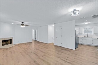 509 Cedar St in St. Simons Island, GA - Building Photo - Building Photo