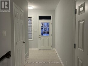702 Perseus Ave in Ottawa, ON - Building Photo - Building Photo