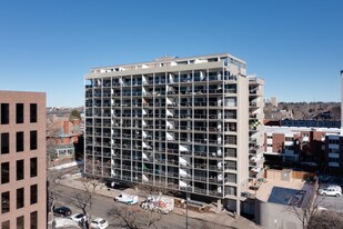 888 Logan St in Denver, CO - Building Photo