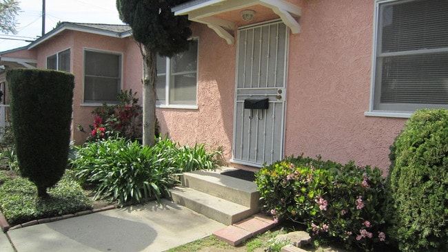 3927 Sawtelle Blvd, Unit 0 in Los Angeles, CA - Foto de edificio - Building Photo