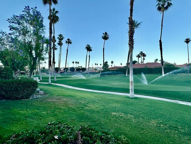 134 Las Lomas in Palm Desert, CA - Building Photo - Building Photo