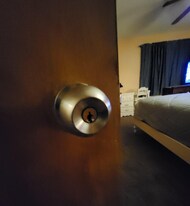 1645 Tanglewood Dr in Akron, OH - Building Photo