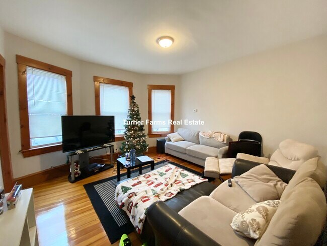 3 Sudan St, Unit 3