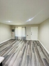 2370 32nd Ave-Unit -8161001002 in Sacramento, CA - Building Photo - Building Photo