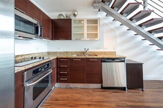 41 SE 5th St, Unit 1315 in Miami, FL - Building Photo - Building Photo