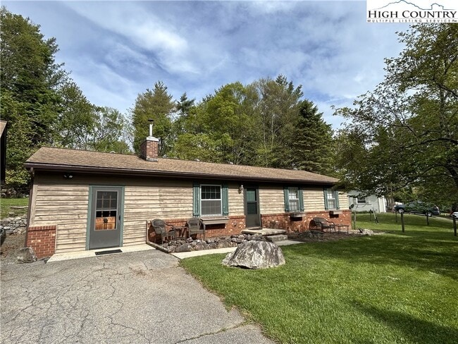 112 Knoll Dr in Boone, NC - Building Photo - Building Photo