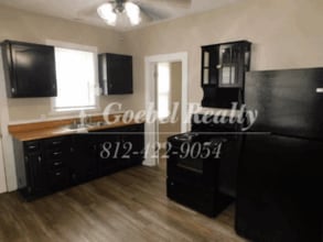 1418 E Olive St in Evansville, IN - Building Photo - Building Photo