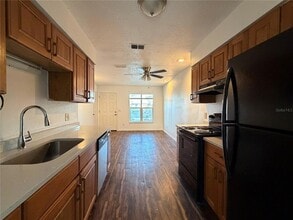 6918 Edgefield Ln in Orlando, FL - Building Photo - Building Photo