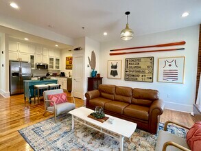 114 N Walnut St in Seneca, SC - Building Photo - Building Photo