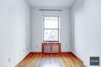 292 W 92nd St in New York, NY - Building Photo - Building Photo