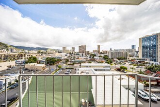 1125 Young St in Honolulu, HI - Building Photo - Building Photo