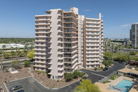 Phoenix Towers in Phoenix, AZ - Building Photo - Building Photo