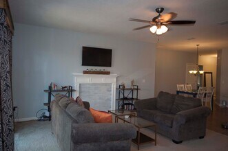 11745 Lake Bend Cir in Jacksonville, FL - Foto de edificio - Building Photo