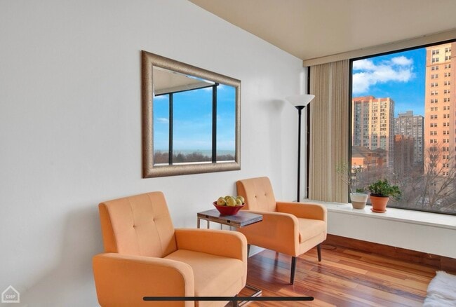 5455 N Sheridan Rd in Chicago, IL - Building Photo - Building Photo