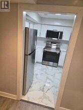 22 Rich Crescent in Whitby, ON - Building Photo - Building Photo