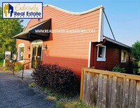 123 N Blakeley St in Monroe, WA - Foto de edificio - Building Photo