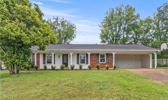 property at 1011 Heritage Ln