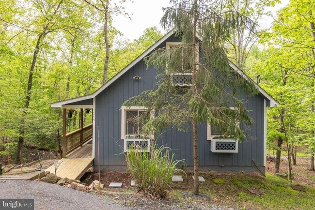 property at 1249 Lakeview Dr