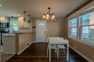 4210 Maple Ave in Brookfield, IL - Building Photo - Building Photo