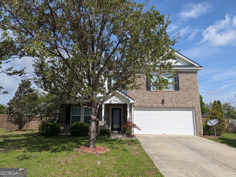 325 Windmill Dr in Rincon, GA - Building Photo