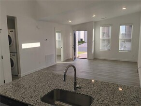 951 Reading RR Ln in Bentonville, AR - Building Photo - Building Photo