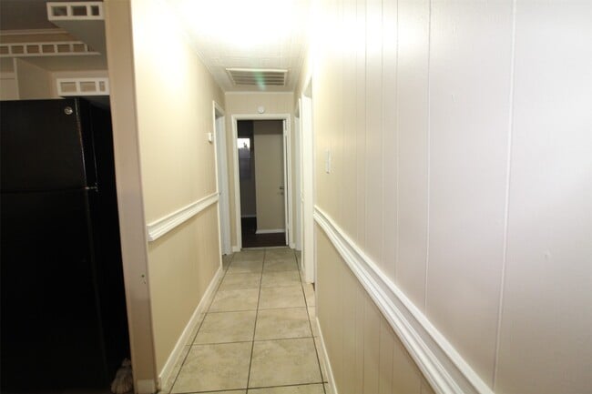 6631 Castlebay Dr in Houston, TX - Foto de edificio - Building Photo